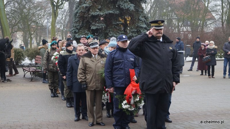 Uroczystość przy Grobie Nieznanego Żołnierza w Chełmnie