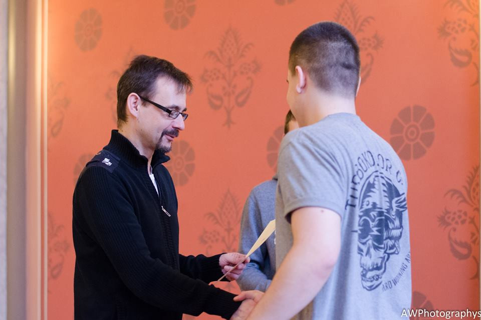 Zawody szkolne w siłowaniu na rękę w ZSO nr 1