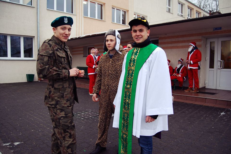Żakinada w ZS CKP Grubno oraz Katolickim Liceum Księży Pallotynów w Chełmnie