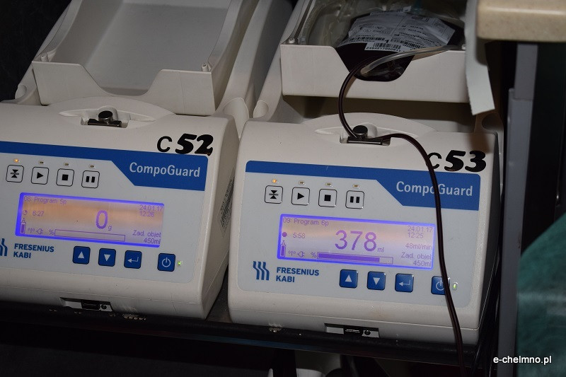 Punkt honorowego krwiodawstwa przed Urzędem Miasta Chełmna