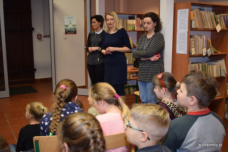 Przedstawiciele Straży Miejskiej w Szkole Podstawowej nr 2