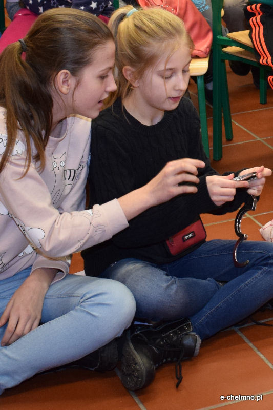 Przedstawiciele Straży Miejskiej w Szkole Podstawowej nr 2