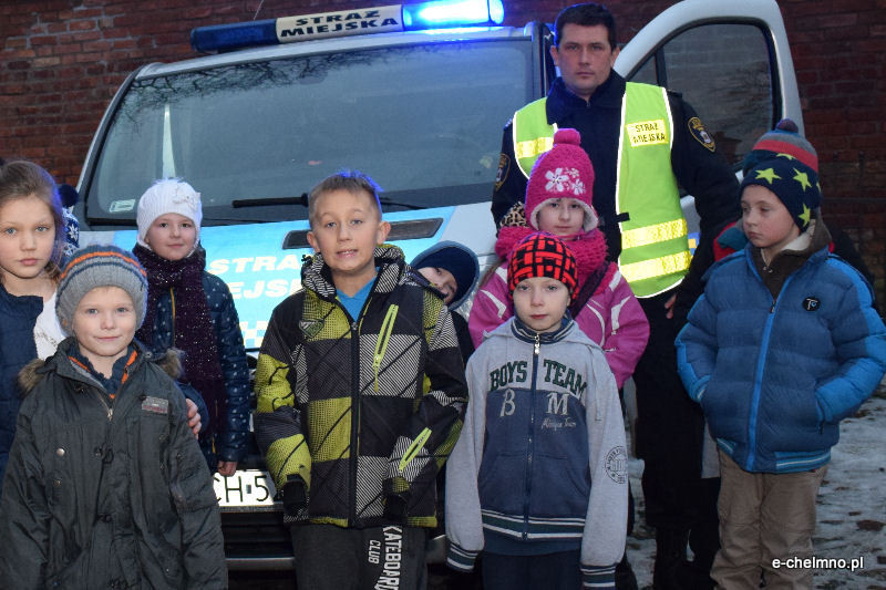 Przedstawiciele Straży Miejskiej w Szkole Podstawowej nr 2