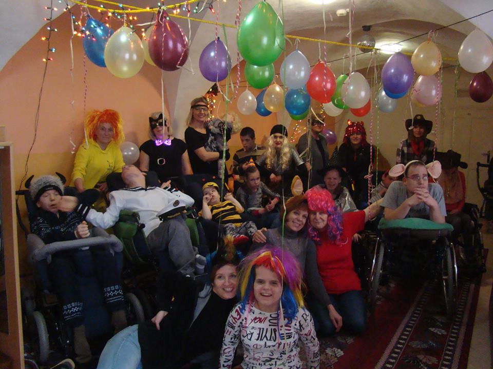 Zabawa karnawałowa dla dzieci z zespołów rewalidacyjno-wychowawczych