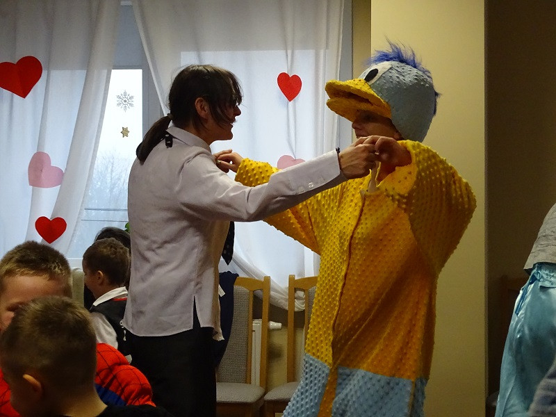 Niech żyje bal...czyli wspólna zabawa karnawałowa dzieci z 