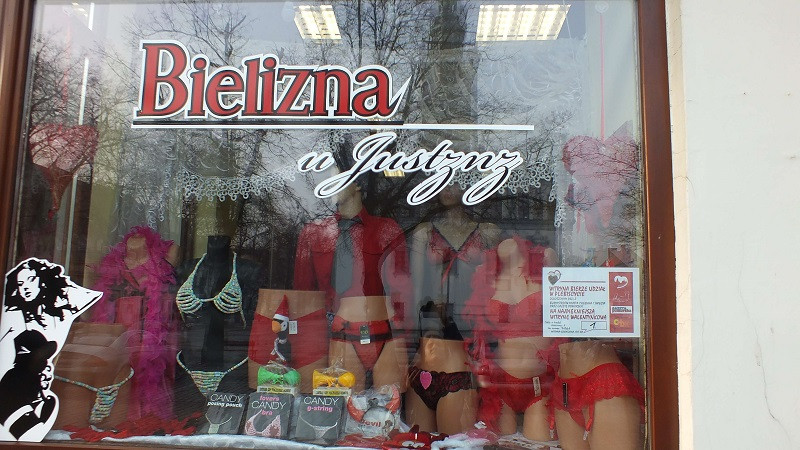 Prezentacja witryn biorących udział w plebiscycie na na najpiękniejszą witrynę Walentynkową 2017