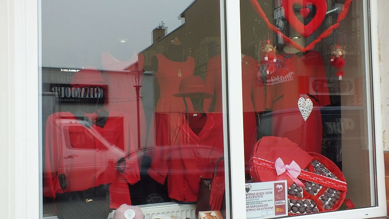 Prezentacja witryn biorących udział w plebiscycie na na najpiękniejszą witrynę Walentynkową 2017