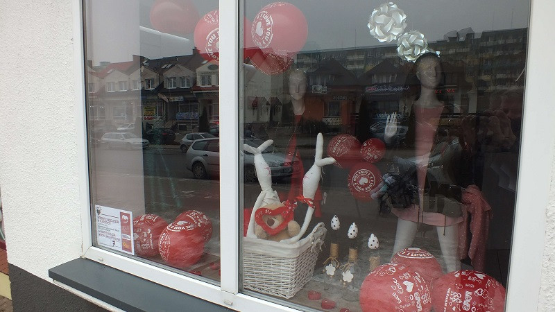 Prezentacja witryn biorących udział w plebiscycie na na najpiękniejszą witrynę Walentynkową 2017