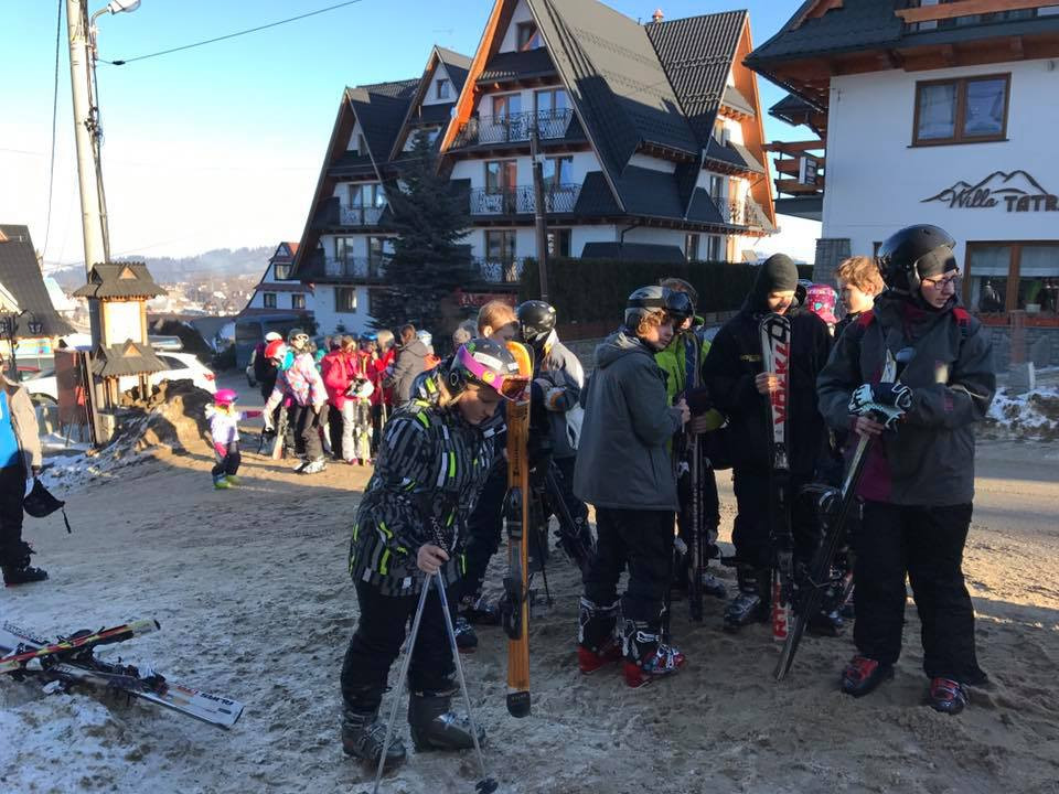 Wyjazd na ferie zimowe uczniów z 