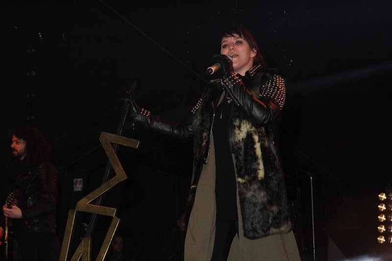 Tysiące osób i GWIAZDA WIECZORU: Ewa Farna na Walentynkach w Chełmnie