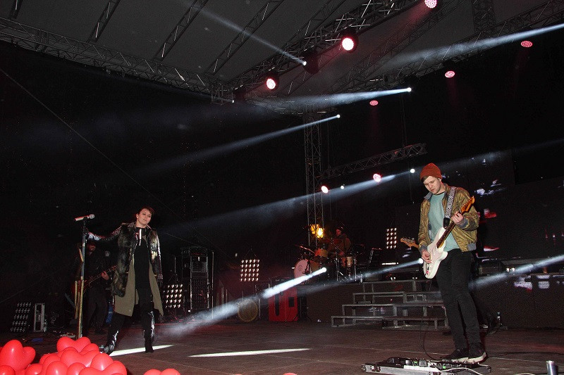 Tysiące osób i GWIAZDA WIECZORU: Ewa Farna na Walentynkach w Chełmnie