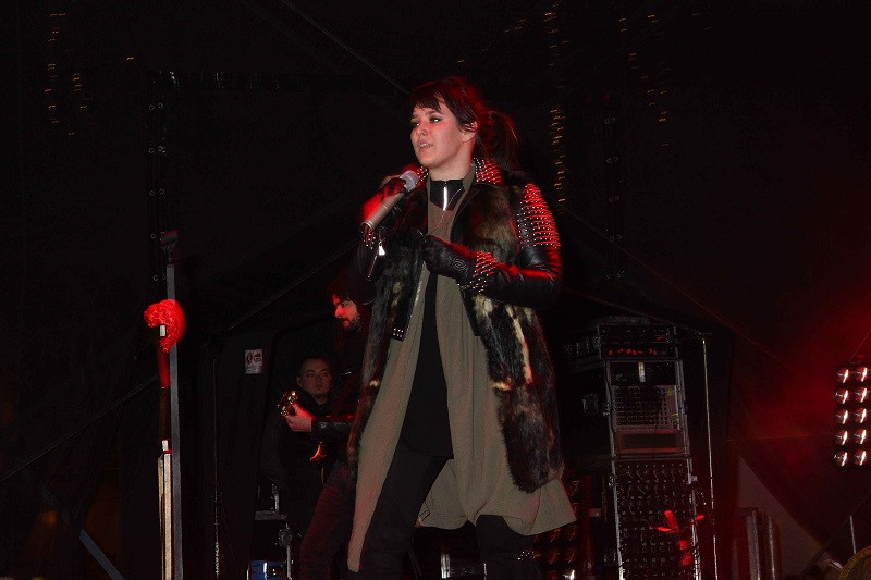 Tysiące osób i GWIAZDA WIECZORU: Ewa Farna na Walentynkach w Chełmnie