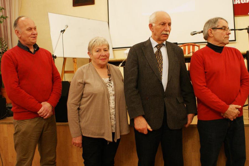 Seniorzy z nowymi indeksami