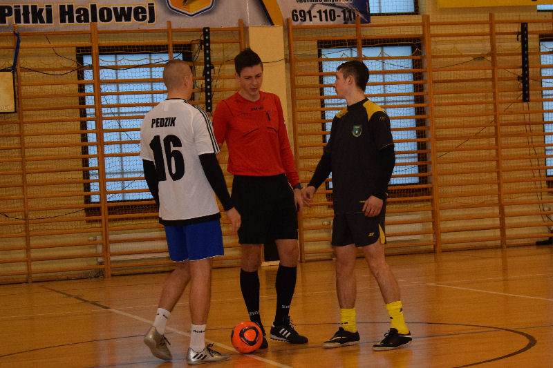 Fire Chełmno po raz 3 z rzędu Mistrzem V edycji Chełmińskiej Ligi Piłki Nożnej halowej ,,Grawitacja Liga' 2016/2017