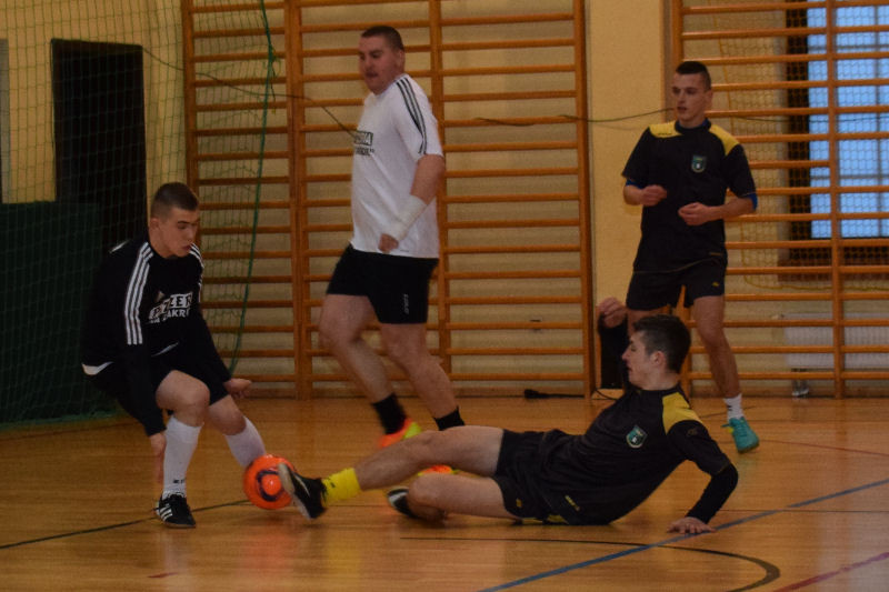 Fire Chełmno po raz 3 z rzędu Mistrzem V edycji Chełmińskiej Ligi Piłki Nożnej halowej ,,Grawitacja Liga' 2016/2017