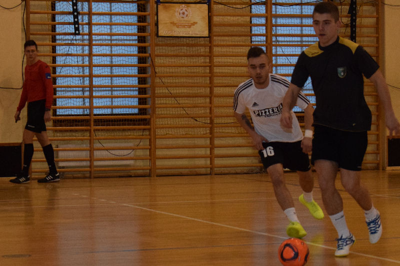 Fire Chełmno po raz 3 z rzędu Mistrzem V edycji Chełmińskiej Ligi Piłki Nożnej halowej ,,Grawitacja Liga' 2016/2017