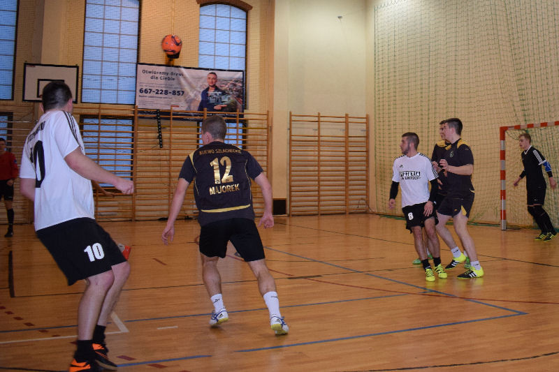 Fire Chełmno po raz 3 z rzędu Mistrzem V edycji Chełmińskiej Ligi Piłki Nożnej halowej ,,Grawitacja Liga' 2016/2017