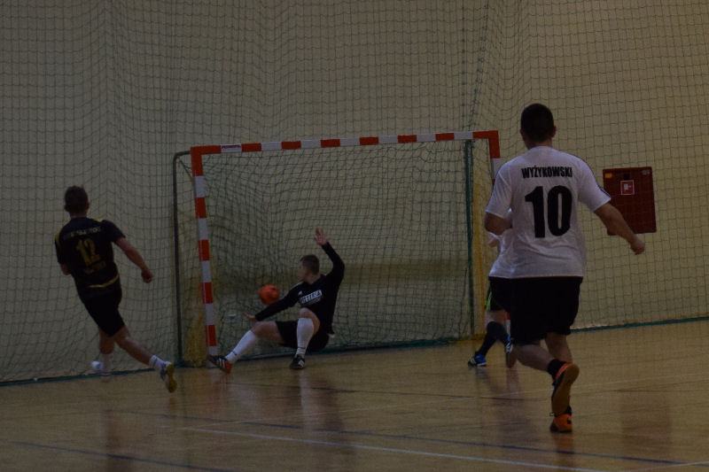 Fire Chełmno po raz 3 z rzędu Mistrzem V edycji Chełmińskiej Ligi Piłki Nożnej halowej ,,Grawitacja Liga' 2016/2017