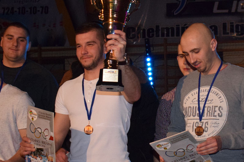 Fire Chełmno po raz 3 z rzędu Mistrzem V edycji Chełmińskiej Ligi Piłki Nożnej halowej ,,Grawitacja Liga' 2016/2017