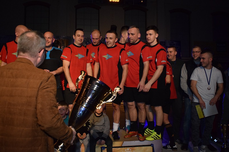 Fire Chełmno po raz 3 z rzędu Mistrzem V edycji Chełmińskiej Ligi Piłki Nożnej halowej ,,Grawitacja Liga' 2016/2017