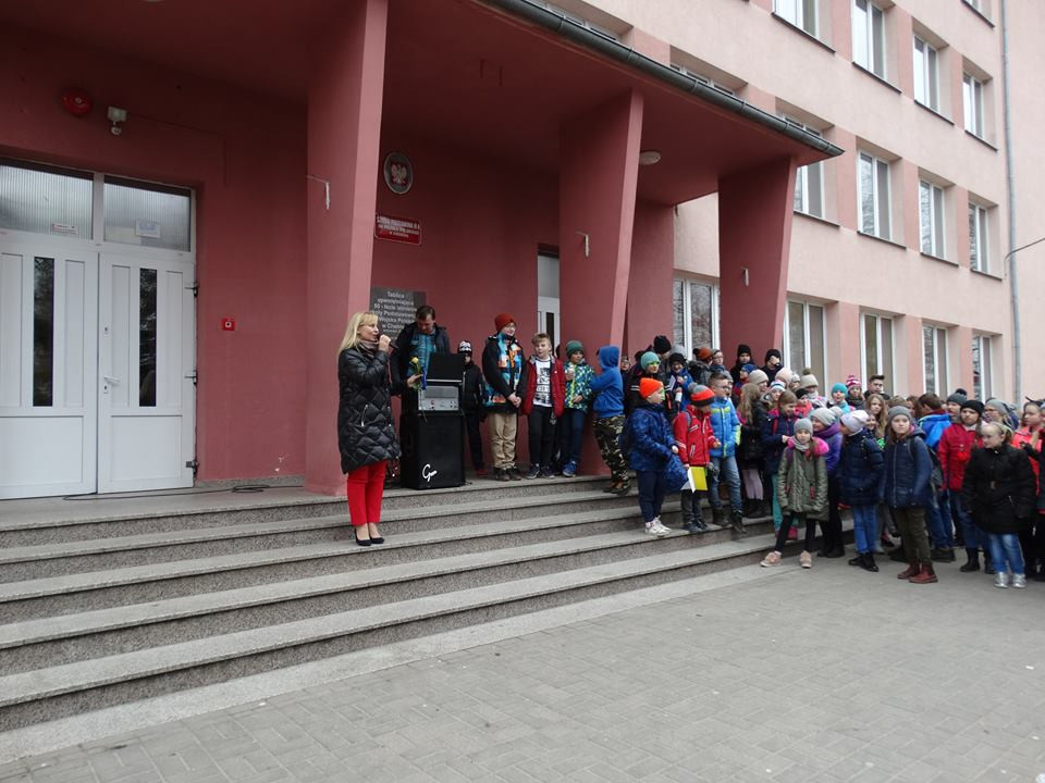 Dzień Kobiet w Szkole Podstawowej nr 4