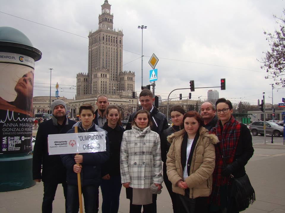 Wręczenie nominacji dla Magdaleny Podlasińskiej, która weźmie udział w Światowych Zimowych Igrzyskach Olimpiad Specjalnych w Austrii