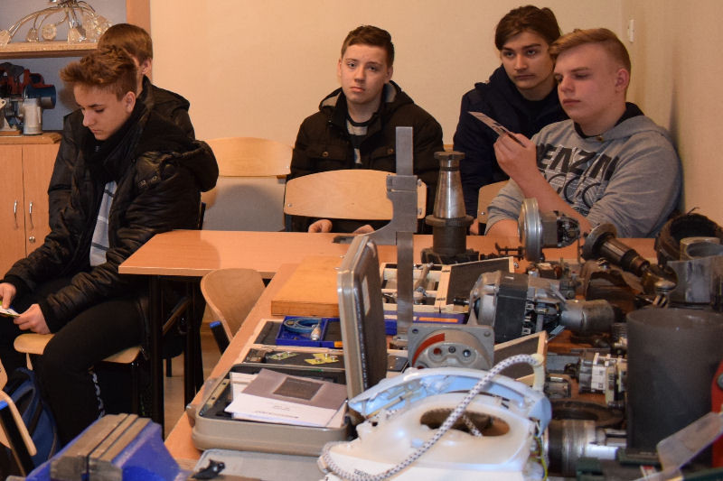 Spotkanie z ciekawymi zawodami - warsztaty w Zespole Szkół Centrum Kształcenia Praktycznego w Grubnie