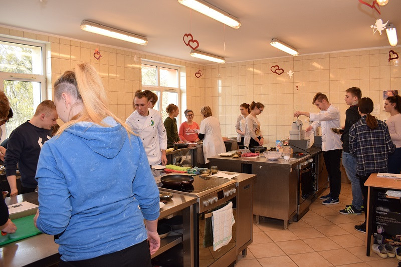 Spotkanie z ciekawymi zawodami - warsztaty w Zespole Szkół Centrum Kształcenia Praktycznego w Grubnie