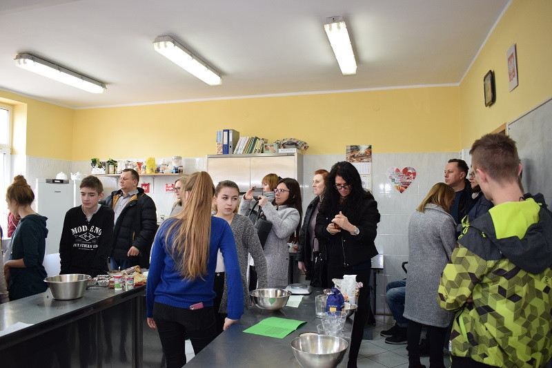 Spotkanie z ciekawymi zawodami - warsztaty w Zespole Szkół Centrum Kształcenia Praktycznego w Grubnie