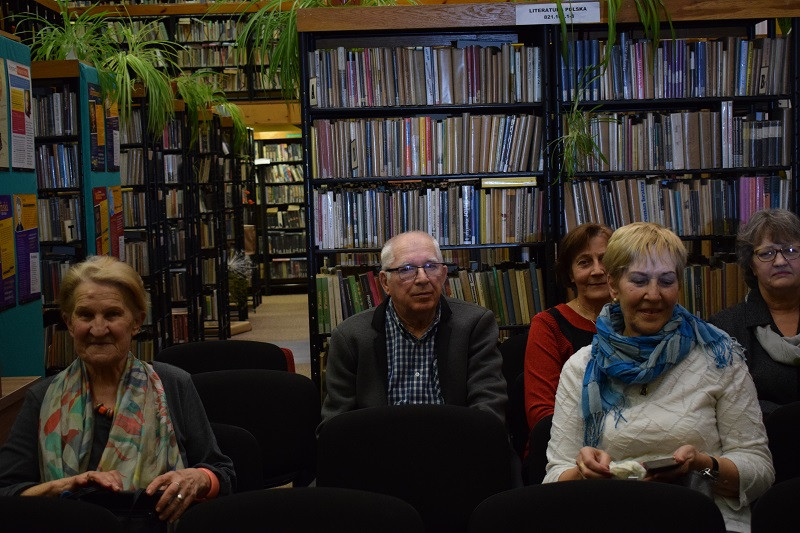 O blaskach i cieniach emigracji - spotkanie autorskie z Ewą Winnicką