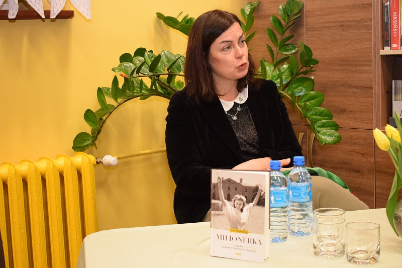 O blaskach i cieniach emigracji - spotkanie autorskie z Ewą Winnicką