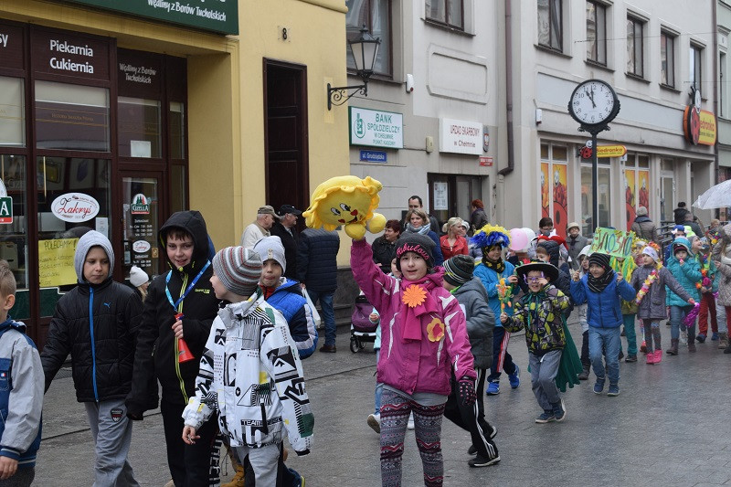 Happening z okazji Światowego Dnia Zespołu Downa i powitania WIOSNY
