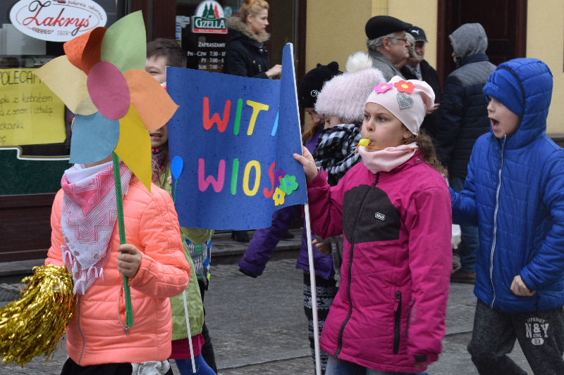 Happening z okazji Światowego Dnia Zespołu Downa i powitania WIOSNY
