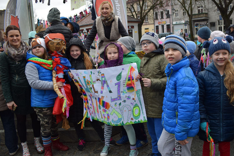 Happening z okazji Światowego Dnia Zespołu Downa i powitania WIOSNY