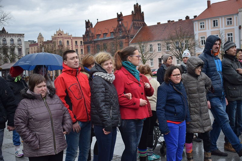 Happening z okazji Światowego Dnia Zespołu Downa i powitania WIOSNY