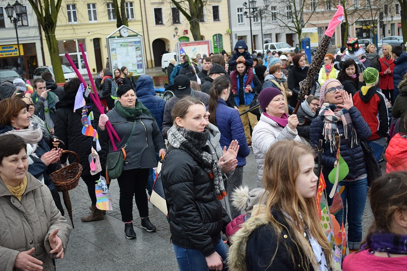 Happening z okazji Światowego Dnia Zespołu Downa i powitania WIOSNY