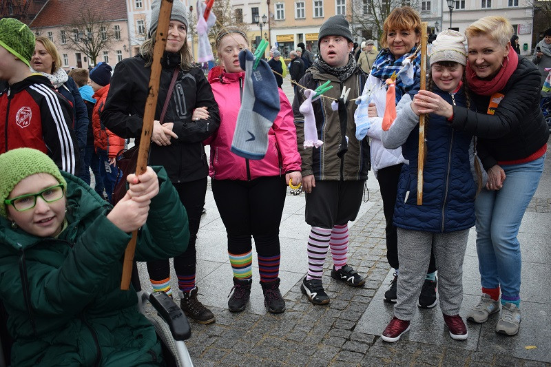 Happening z okazji Światowego Dnia Zespołu Downa i powitania WIOSNY