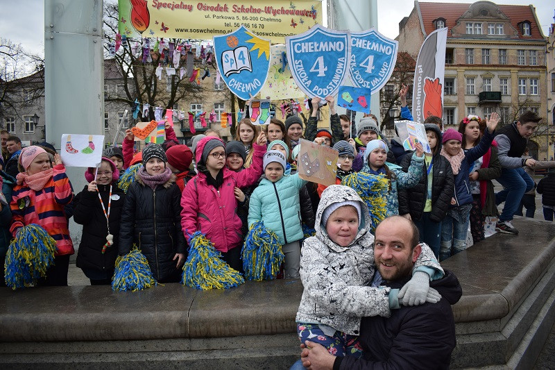 Happening z okazji Światowego Dnia Zespołu Downa i powitania WIOSNY