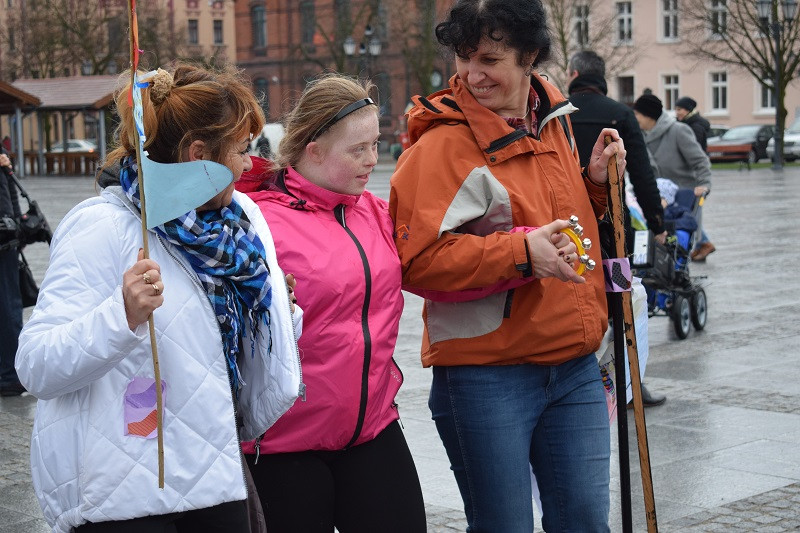 Happening z okazji Światowego Dnia Zespołu Downa i powitania WIOSNY