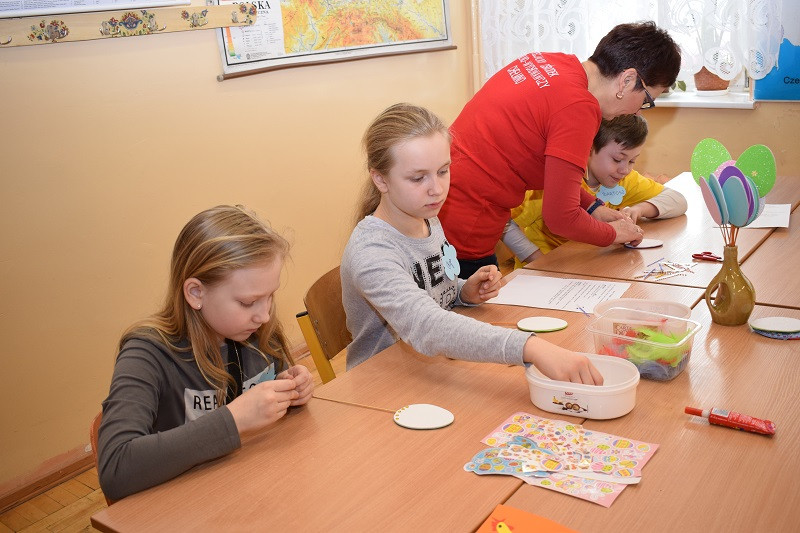 Pełne atrakcji spotkanie z rehabilitantami w Specjalnym Ośrodku Szkolno-Wychowawczym