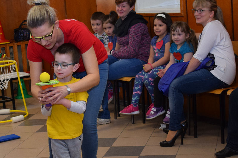 Pełne atrakcji spotkanie z rehabilitantami w Specjalnym Ośrodku Szkolno-Wychowawczym