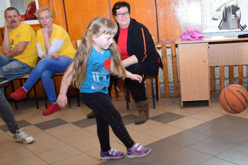 Pełne atrakcji spotkanie z rehabilitantami w Specjalnym Ośrodku Szkolno-Wychowawczym