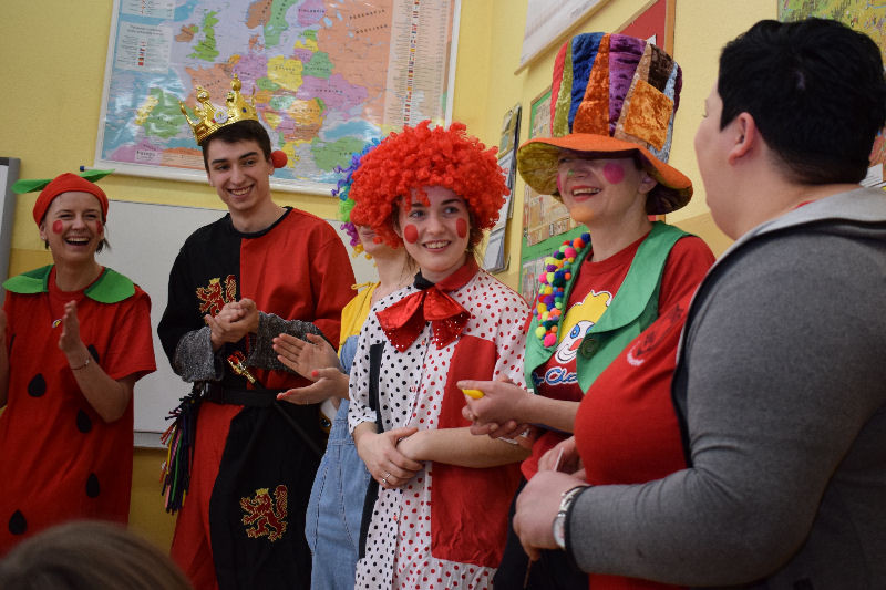 Pełne atrakcji spotkanie z rehabilitantami w Specjalnym Ośrodku Szkolno-Wychowawczym