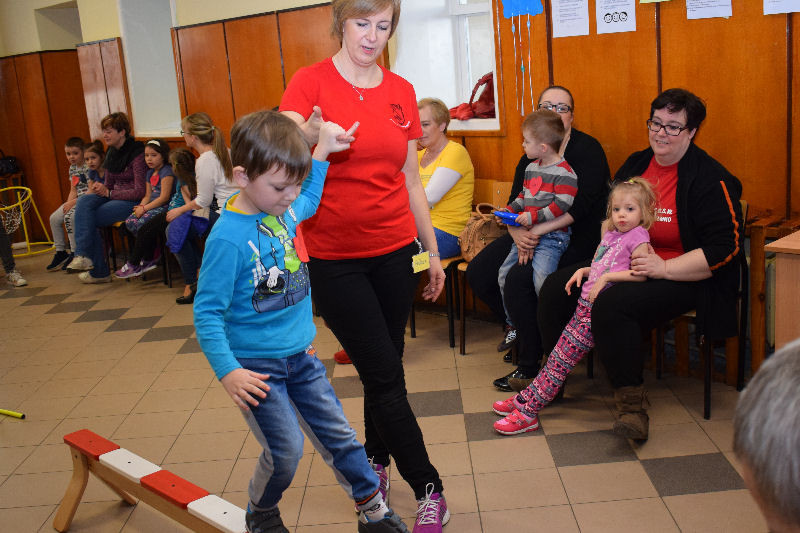 Pełne atrakcji spotkanie z rehabilitantami w Specjalnym Ośrodku Szkolno-Wychowawczym