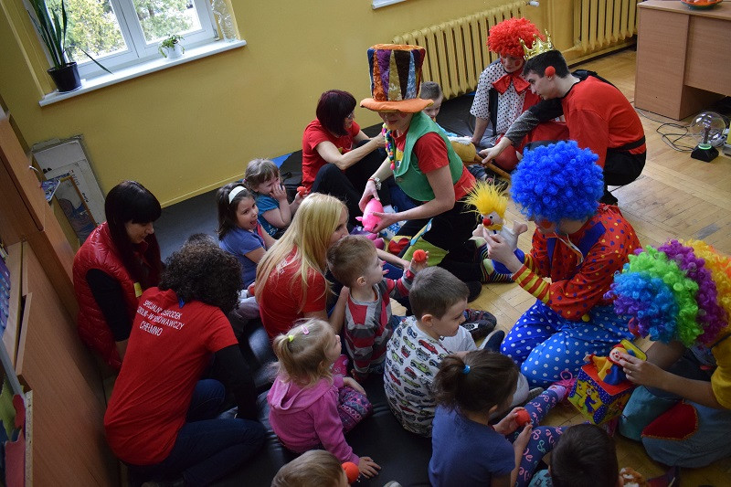 Pełne atrakcji spotkanie z rehabilitantami w Specjalnym Ośrodku Szkolno-Wychowawczym