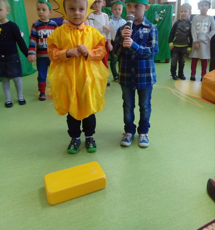 Wiosenne przedstawienie w Niepublicznym Przedszkolu 