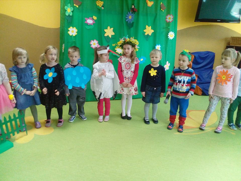 Wiosenne przedstawienie w Niepublicznym Przedszkolu 