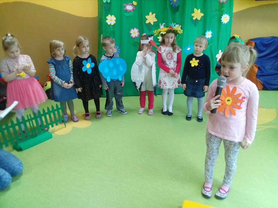 Wiosenne przedstawienie w Niepublicznym Przedszkolu 