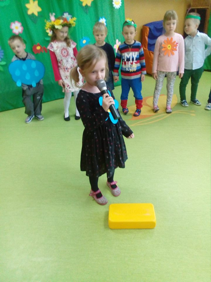 Wiosenne przedstawienie w Niepublicznym Przedszkolu 