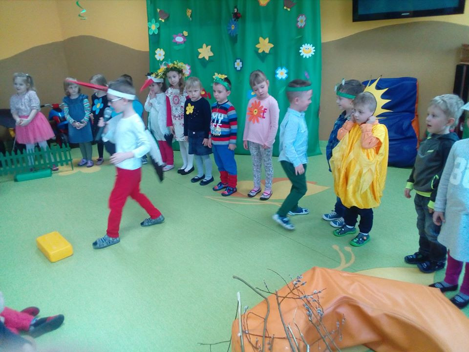 Wiosenne przedstawienie w Niepublicznym Przedszkolu 